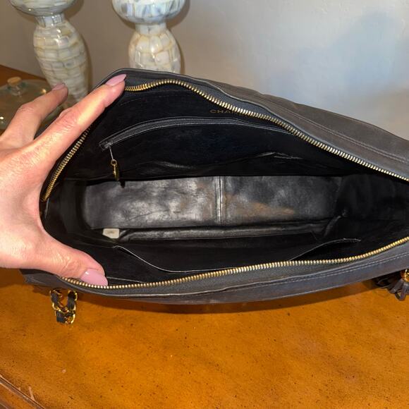 CHANEL Quilted Matelassé CC Lambskin Fringe Chain Bag Black - Picture 11 of 15